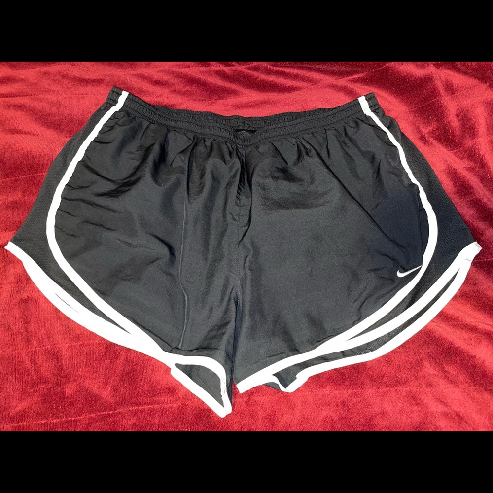 Nike shorts, X-Large, Black & White